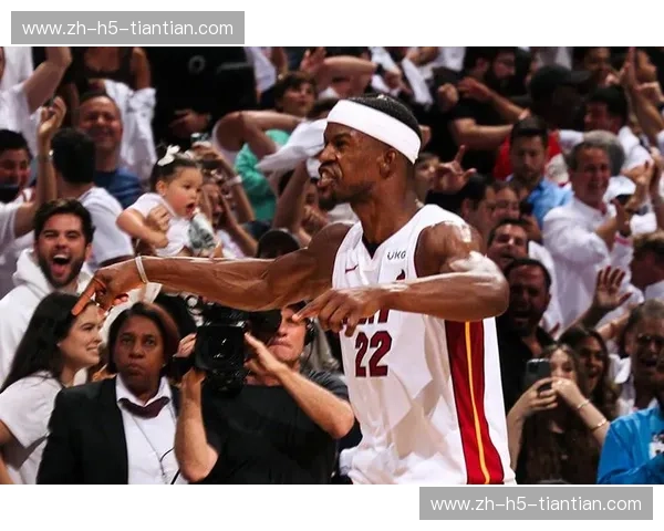 绝境之下的史诗反击:湖人vs热火总决赛G3,那个夜晚属于硬汉吉米·巴特勒 绝境之下的史诗反击:湖人vs热火总决赛G3,那个夜晚属于硬汉吉米·巴特勒